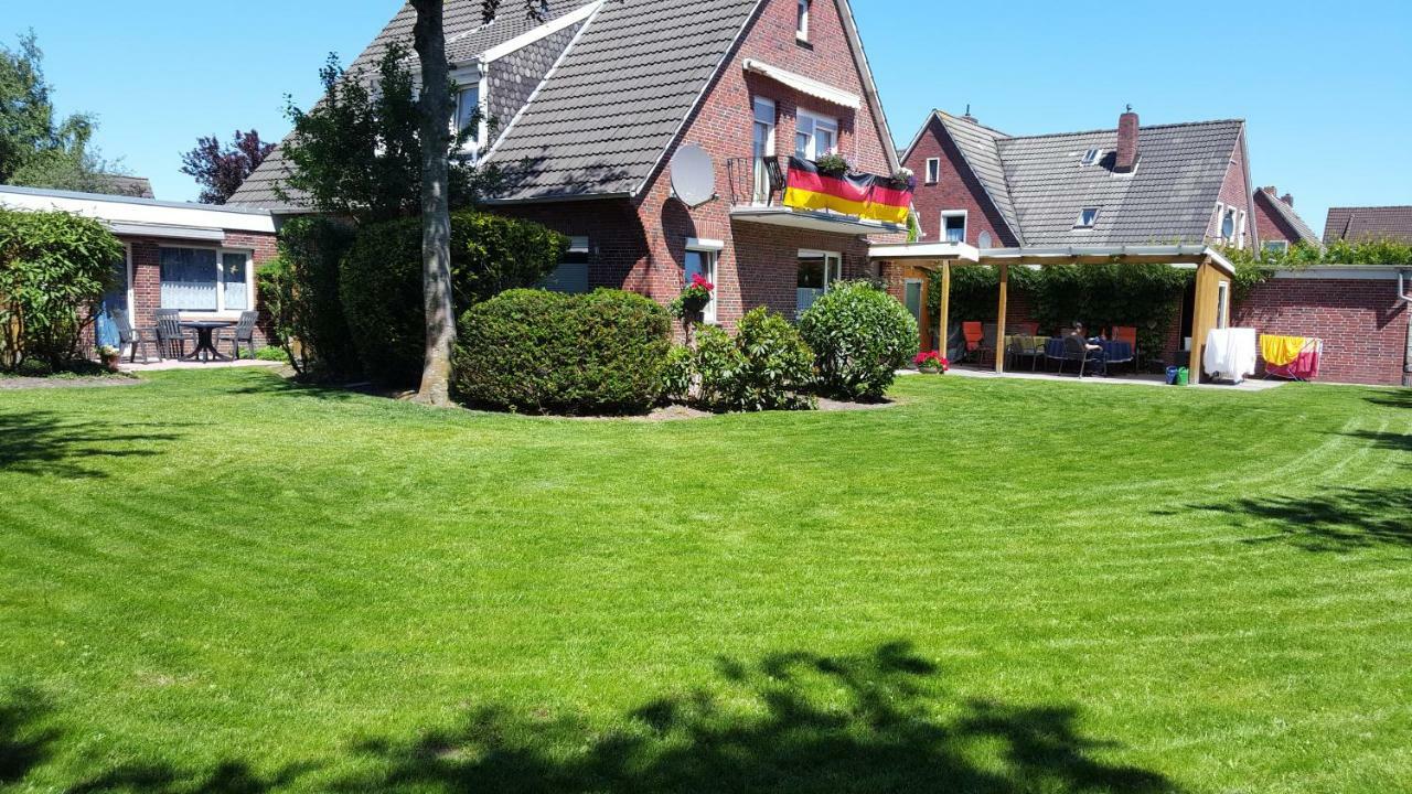 Wohnung 2 Mit Balkon- Haus Annegrete Esens Esterno foto