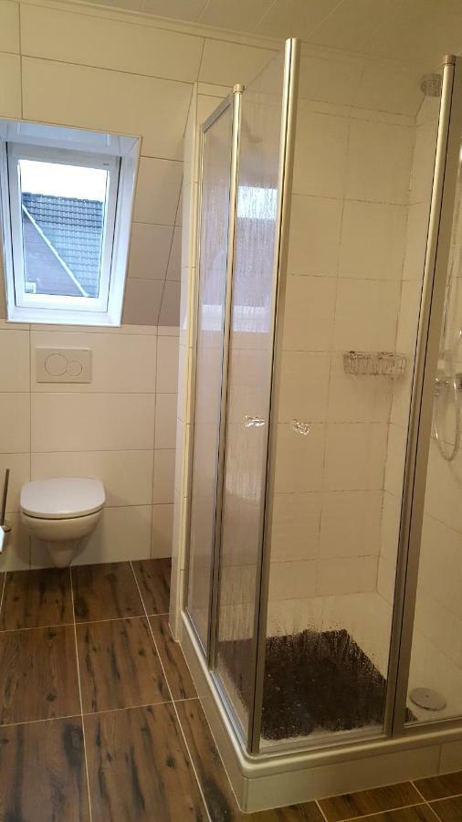 Wohnung 2 Mit Balkon- Haus Annegrete Esens Esterno foto